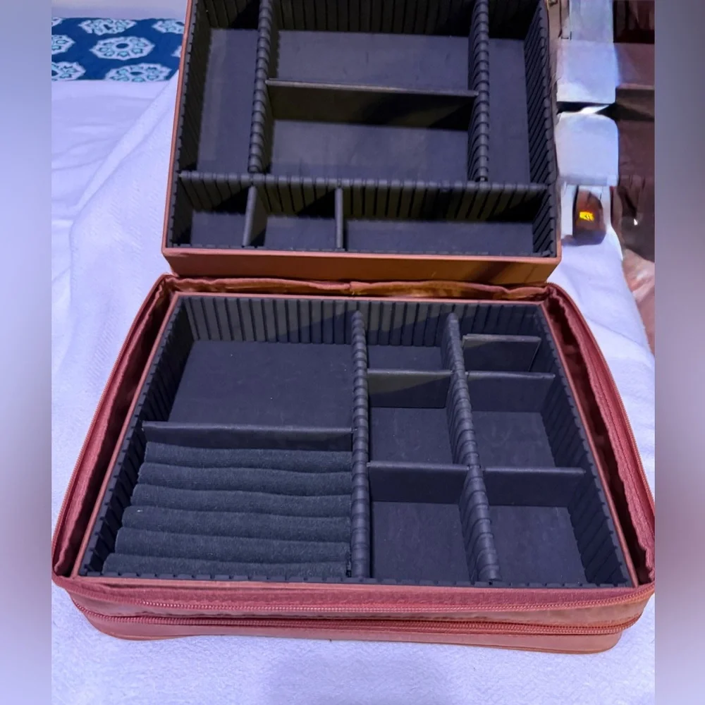 Joy Mangano 2 Stackable Jewelry Organizers in Brown Expandable Zip Around Case. - Picture 4 of 13